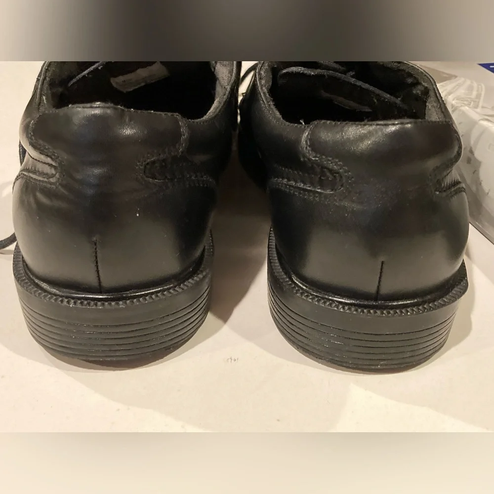 BILL BLASS Leather Lace-Up OXFORDS Black Men Sz 8 Pre-owned Very Good Condition
